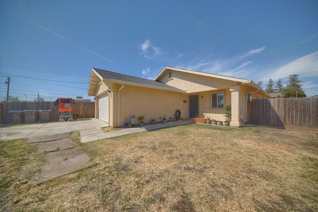 2637 W Acacia, Stockton, CA 95203