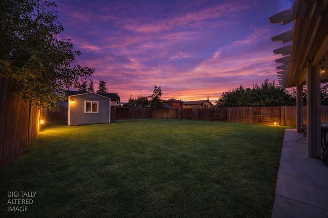 2637 W Acacia, Stockton, CA 95203