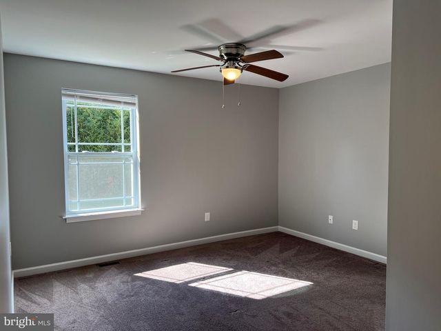 519 SURREY AVE, Berlin, NJ 08009