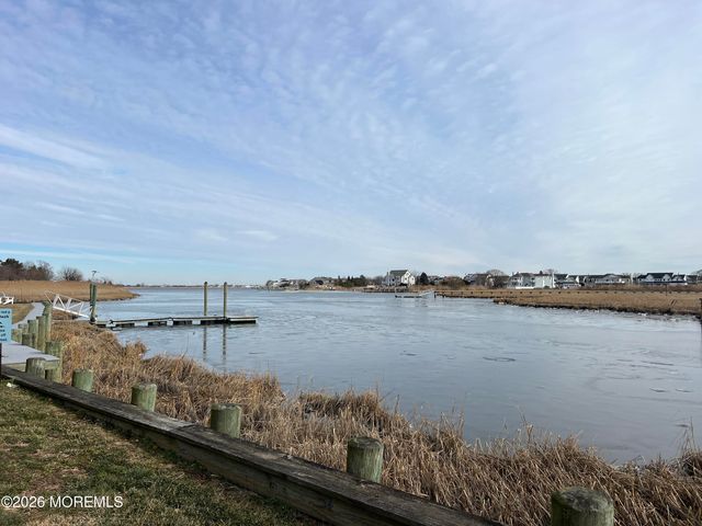 25 Meadow Avenue 72, Monmouth Beach, NJ 07750