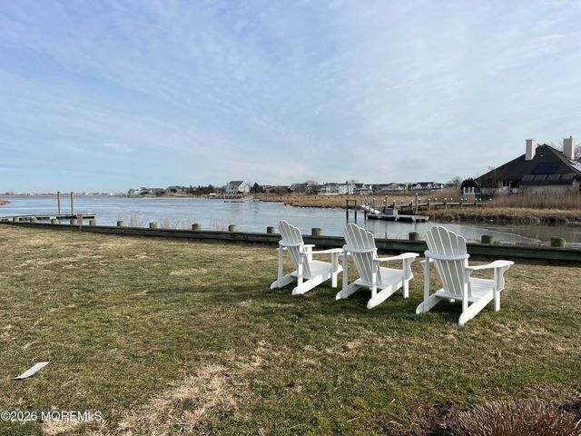 25 Meadow Avenue 72, Monmouth Beach, NJ 07750