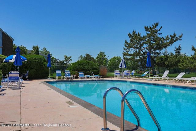 25 Meadow Avenue 72, Monmouth Beach, NJ 07750