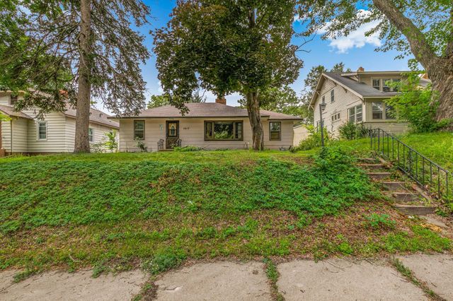 1017 7th Avenue S, Saint Cloud, MN 56301