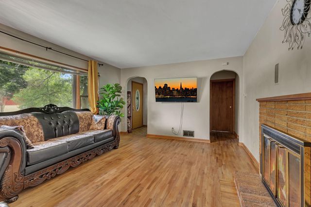 1017 7th Avenue S, Saint Cloud, MN 56301