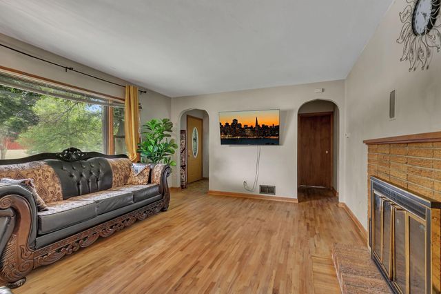 1017 7th Avenue S, Saint Cloud, MN 56301