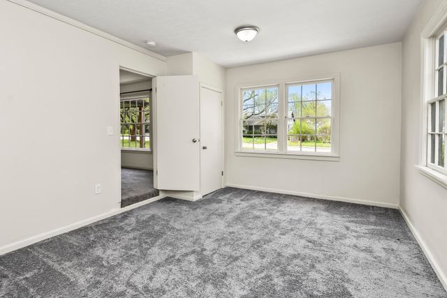 1452 South Avenue, Springfield, MO 65807