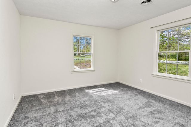 1452 South Avenue, Springfield, MO 65807