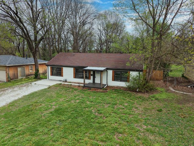 1452 South Avenue, Springfield, MO 65807