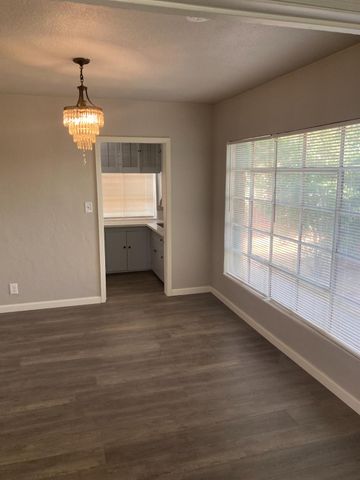 840 E Brown Avenue, Fresno, CA 93710