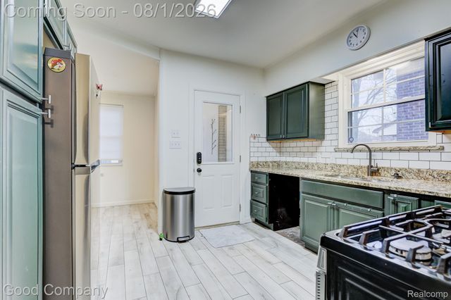 17205 SANTA BARBARA Drive, Detroit, MI 48221