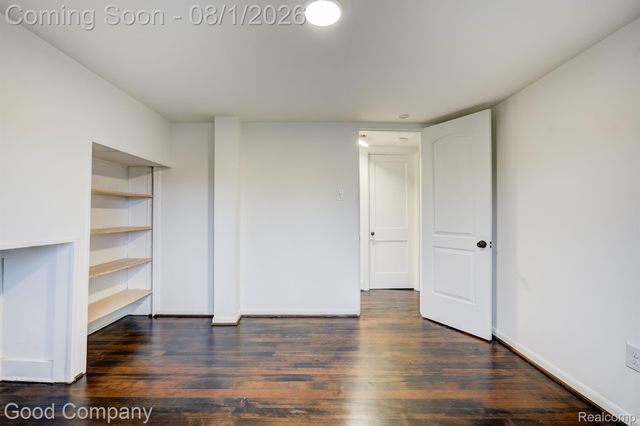 17205 SANTA BARBARA Drive, Detroit, MI 48221