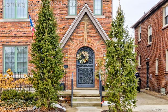 17205 SANTA BARBARA Drive, Detroit, MI 48221