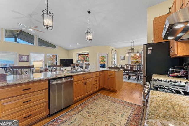 79 Alex Mountain, Sky Valley, GA 30537