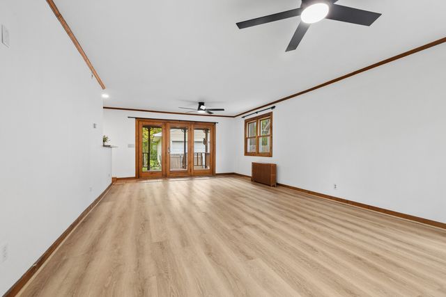 366 Poplar Street, Crystal Lake, IL 60014