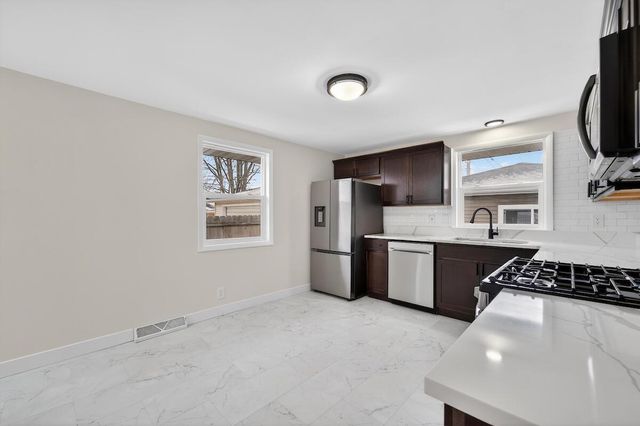 3620 88th STREET, Kenosha, WI 53142