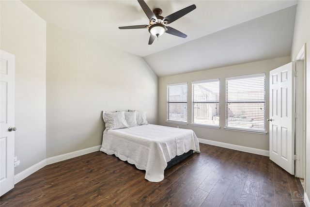 3805 Denridge Lane, Fort Worth, TX 76262