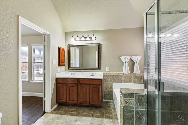 3805 Denridge Lane, Fort Worth, TX 76262