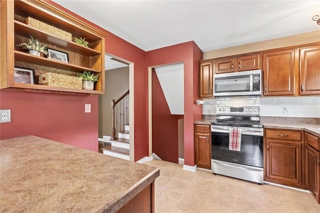 506 Moss Avenue, Liberty, MO 64068