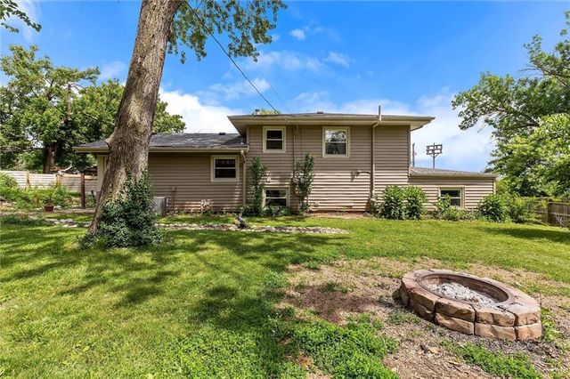 506 Moss Avenue, Liberty, MO 64068