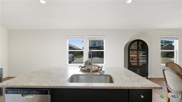 150 Legendary Trail Loop, Floresville, TX 78114