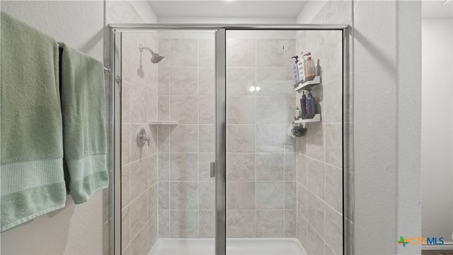 150 Legendary Trail Loop, Floresville, TX 78114