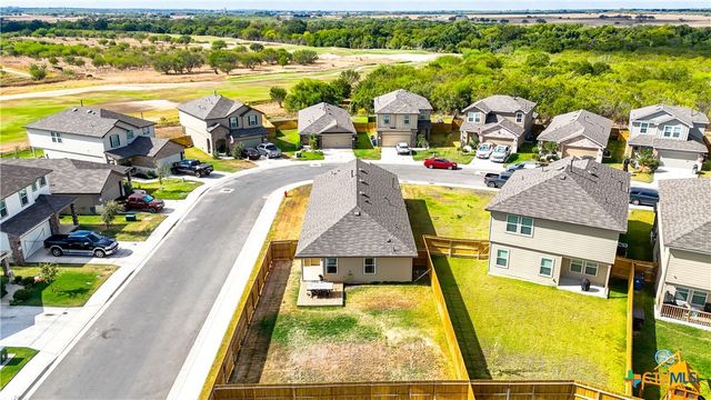 150 Legendary Trail Loop, Floresville, TX 78114