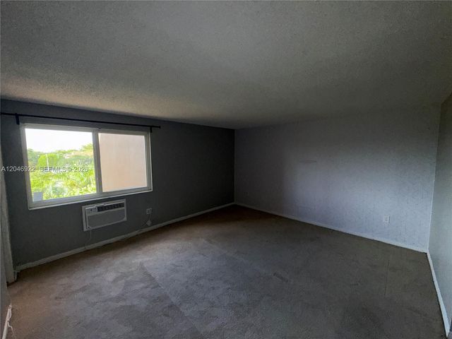 6960 Miami Gardens Dr 2-431A, Hialeah, FL 33015