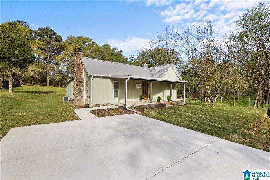 2093 SHANGHAI ROAD, Springville, AL 35146