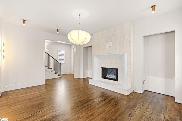 33 N Textile Avenue, Greenville, SC 29611