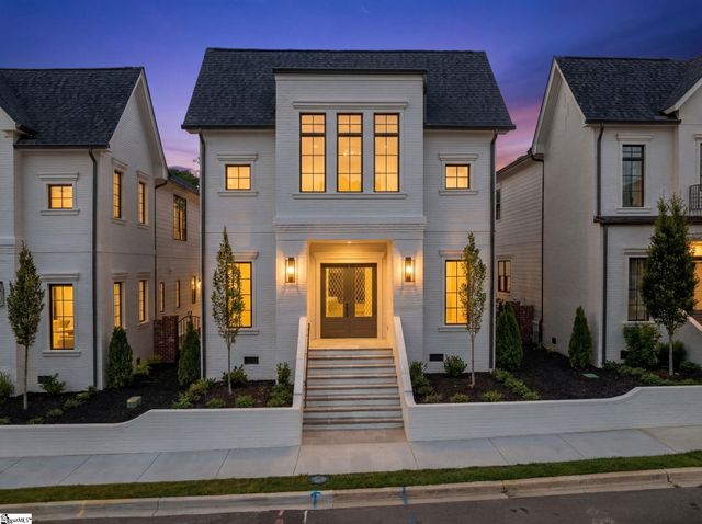 33 N Textile Avenue, Greenville, SC 29611