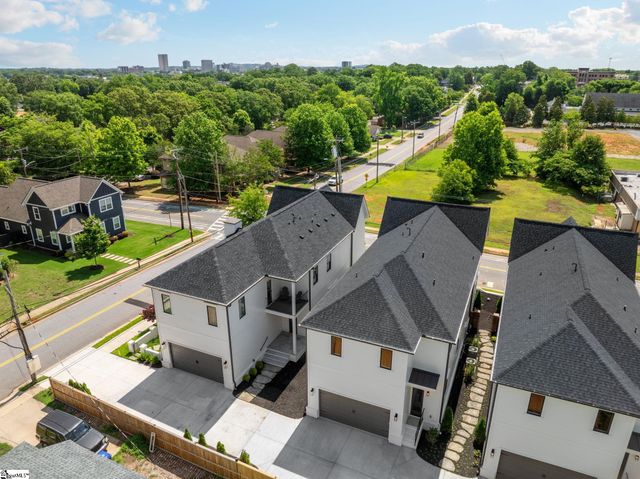 33 N Textile Avenue, Greenville, SC 29611