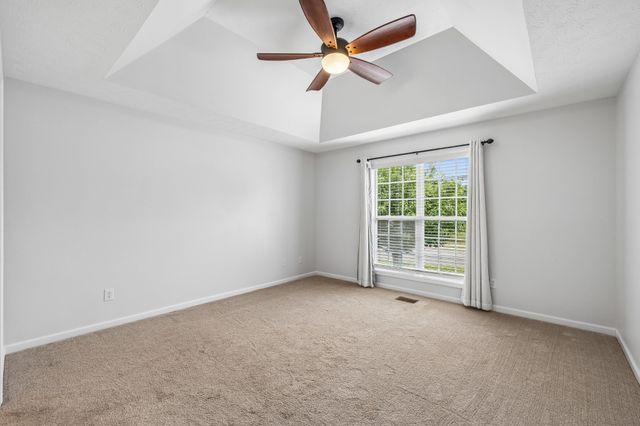 664 Community Ct, Gallatin, TN 37066