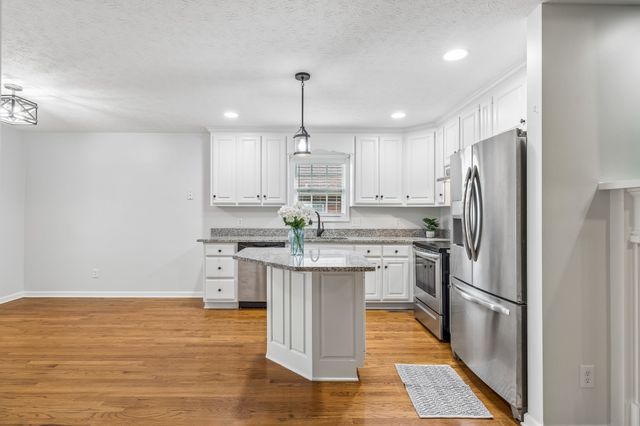 664 Community Ct, Gallatin, TN 37066