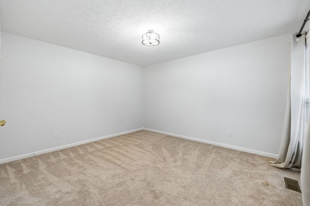 664 Community Ct, Gallatin, TN 37066