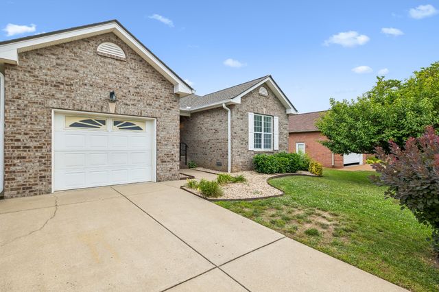 664 Community Ct, Gallatin, TN 37066