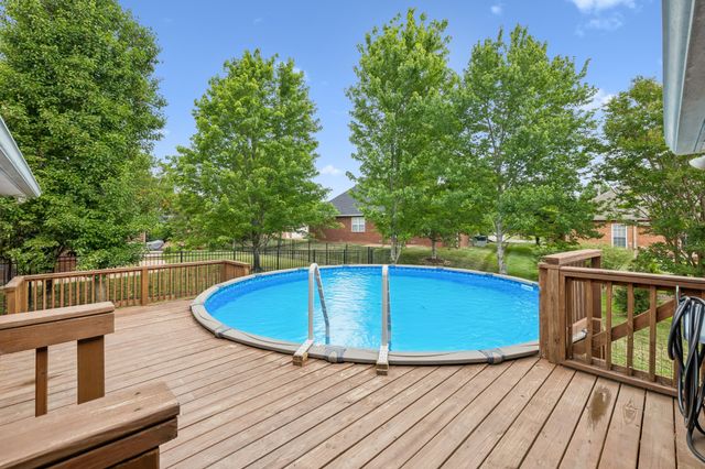 664 Community Ct, Gallatin, TN 37066