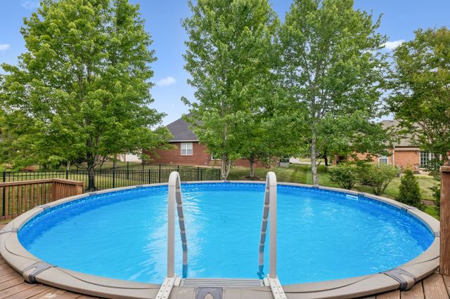 664 Community Ct, Gallatin, TN 37066