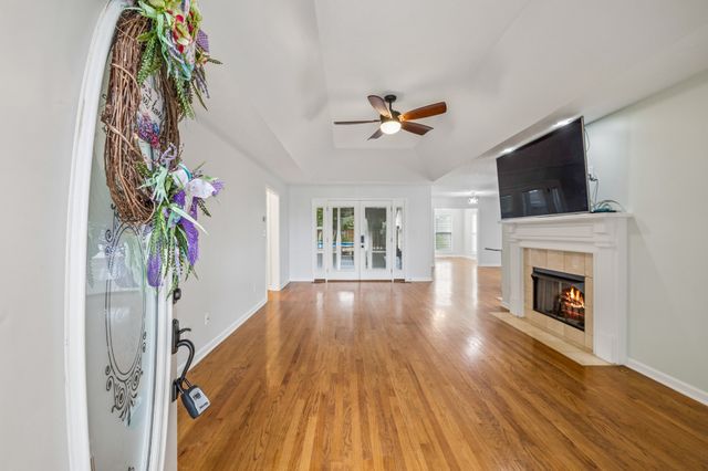 664 Community Ct, Gallatin, TN 37066