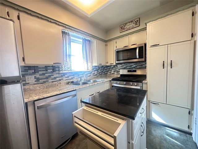 1122 Bowie Street, Garland, TX 75040