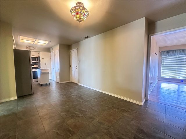 1122 Bowie Street, Garland, TX 75040