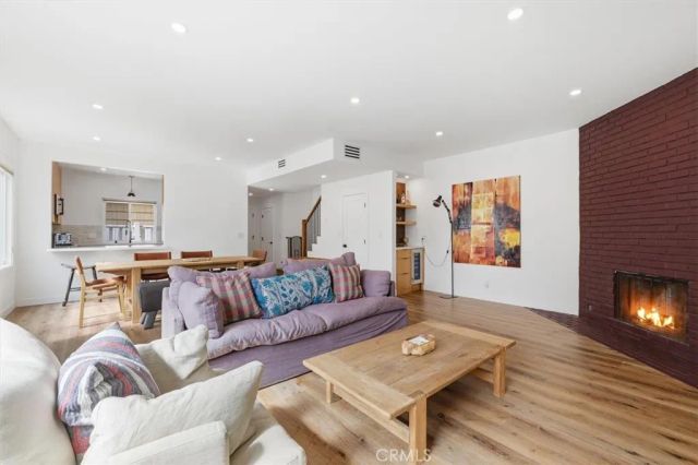 11936 Gorham, Los Angeles, CA 90049