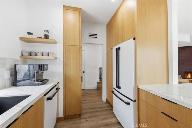 11936 Gorham, Los Angeles, CA 90049