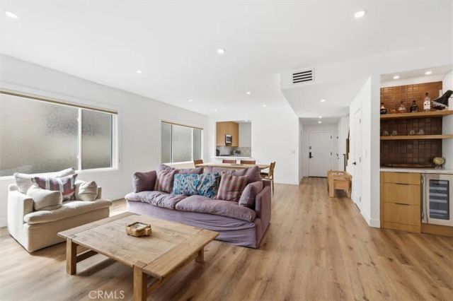 11936 Gorham, Los Angeles, CA 90049