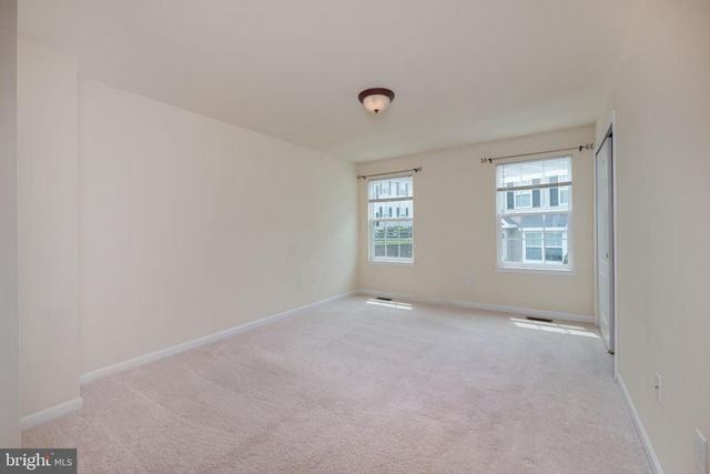 4165 BUNKER HILL DR N N, Coopersburg, PA 18036