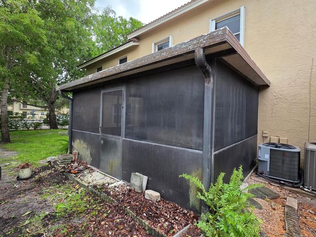 3767 NW 91st Lane, Sunrise, FL 33351
