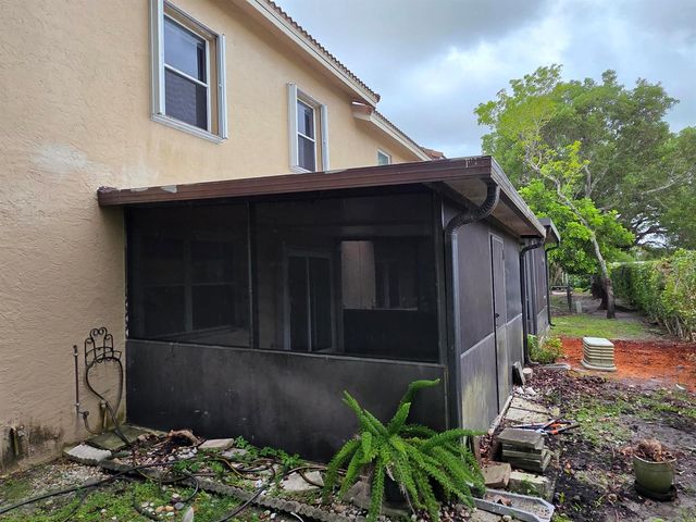 3767 NW 91st Lane, Sunrise, FL 33351