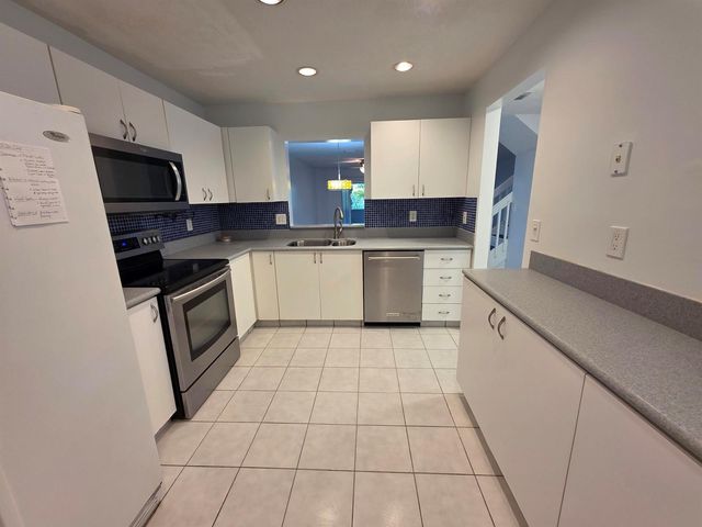 3767 NW 91st Lane, Sunrise, FL 33351