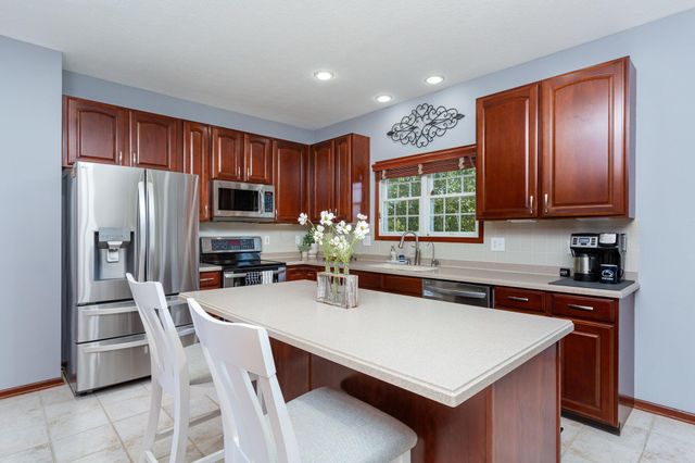 4334 Grathrine Court, Lewis Center, OH 43035