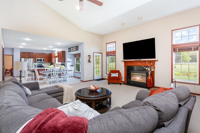 4334 Grathrine Court, Lewis Center, OH 43035