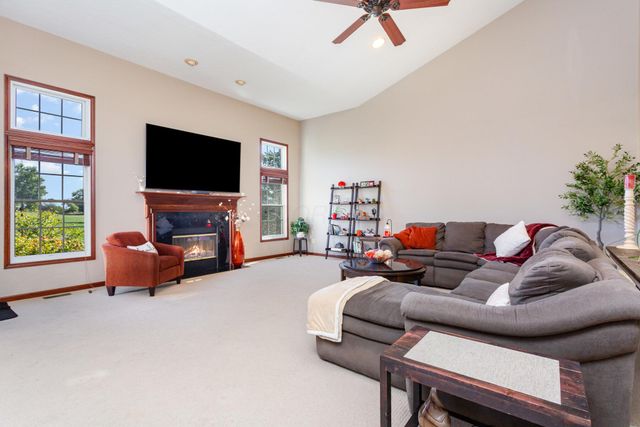 4334 Grathrine Court, Lewis Center, OH 43035